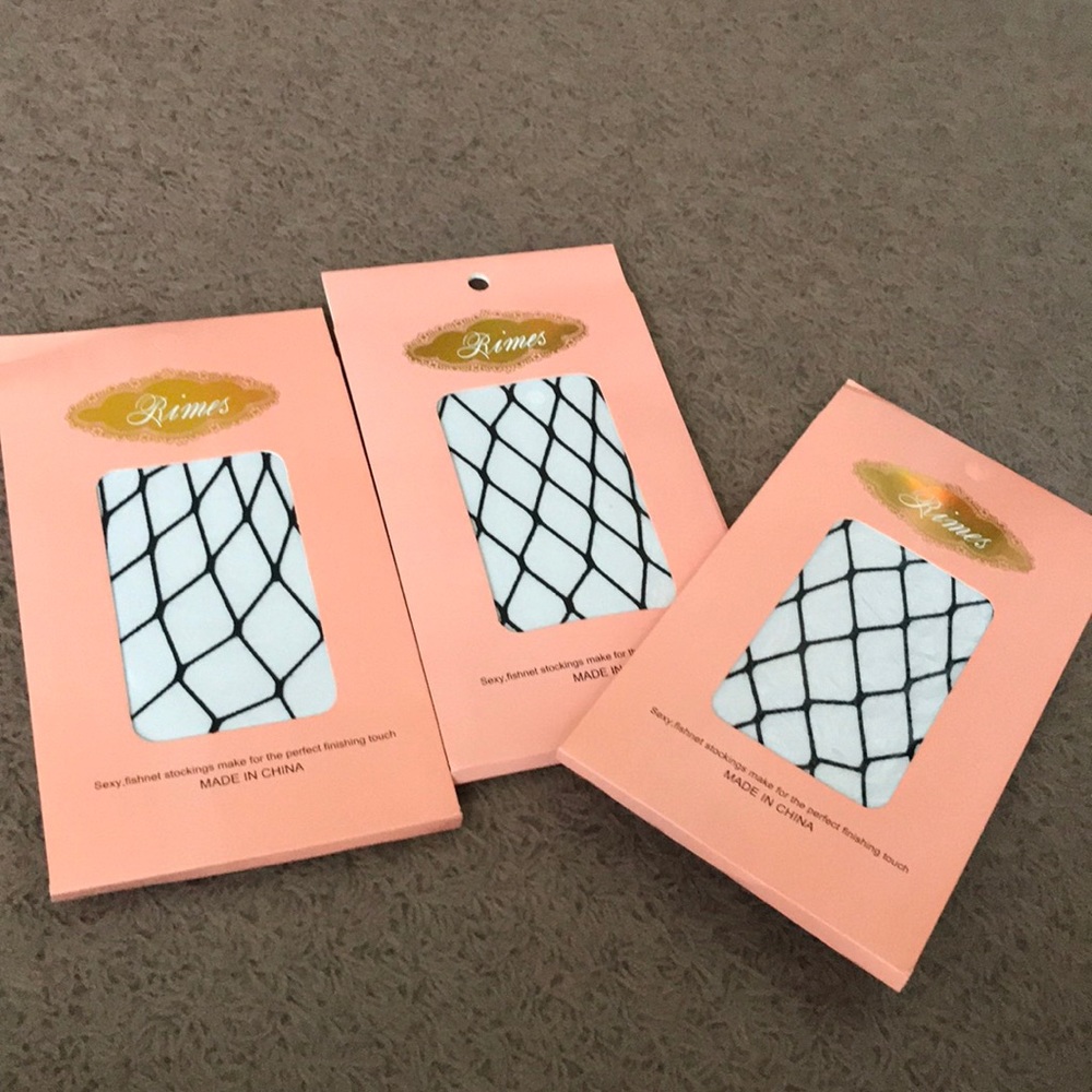Fishnet Stockings (3)